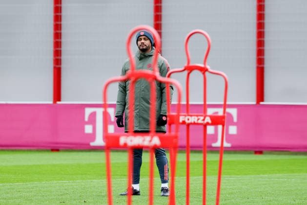 Vincent Kompany FC Bayern Muenchen, Head Coach , GER, Final training, FC Bayern Muenchen, Football, UEFA Champions League, League phase, Matchday 6, 2025 2026 season, 08 12 2025, GER, Final training, FC Bayern Muenchen, Football, UEFA Champions League, League phase, Matchday 6, 2025 2026 season, 08 12 2025 Muenchen Copyright: xEibner-Pressefoto JennixMaulx EP_JML