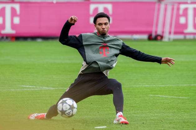 Vincent Manuba FC Bayern Muenchen , GER, Final training, FC Bayern Muenchen, Football, UEFA Champions League, League phase, Matchday 6, 2025 2026 season, 08 12 2025, GER, Final training, FC Bayern Muenchen, Football, UEFA Champions League, League phase, Matchday 6, 2025 2026 season, 08 12 2025 Muenchen Copyright: xEibner-Pressefoto JennixMaulx EP_JML