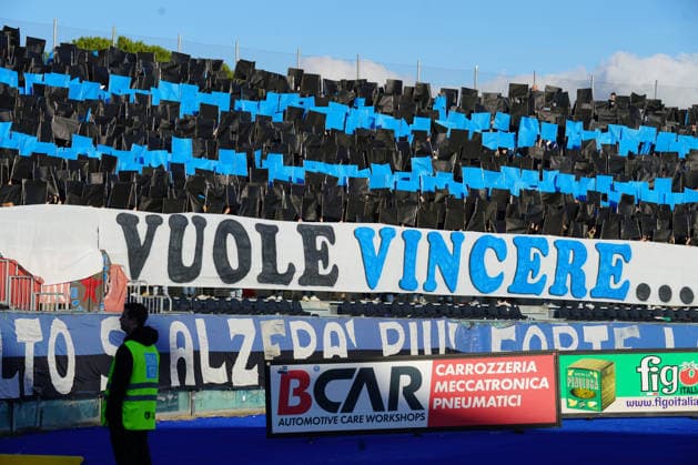 Pisa ssupporter arma at the Cetilar Arena Romeo Anconetani Stadium in Pisa; Center West Italy; saturday Dicember 08; 2025 ; Soccer  Copyright: x AlessandroxLaxRoccax
