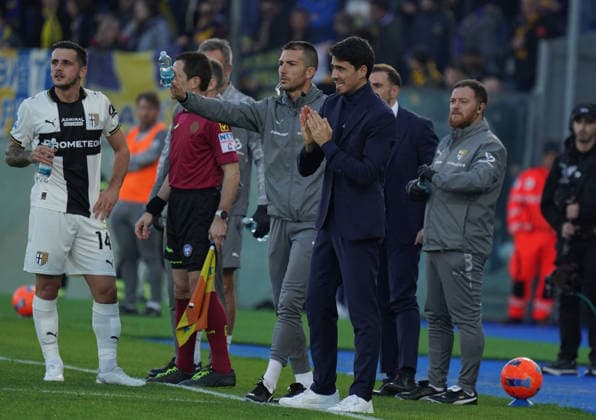 Parma s coach Carlos Cuesta....During the Serie A soccer match between Pisa and Parma at the Cetilar Arena Romeo Anconetani Stadium in Pisa; Center West Italy; saturday Dicember 08; 2025 ; Soccer  Copyright: x AlessandroxLaxRoccax