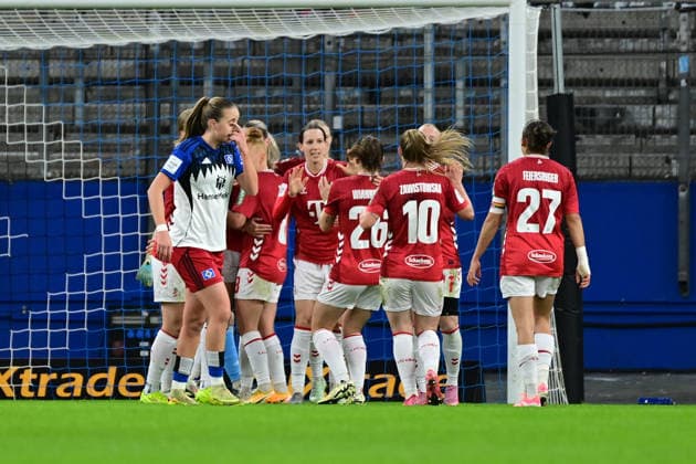 Soccer I Women I Season 2025 2026 I Bundesliga I 12 Matchday I Hamburger SV 1 FC Köln I 08 12 2025 Cheers, excitement, enthusiasm, euphoria, joy, happiness, cheerfulness at 1 FC Köln Women Hamburg Volkspark, Volksparkstadion, stadium, Volkspark Stadion Hamburg Germany Copyright: xLobeca FelixxSchlikisx