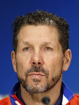 EINDHOVEN - Club Atletico de Madrid coach Diego Simeone during a press conference, PK, Pressekonferenz before the UEFA Champions League match between PSV Eindhoven and AtlÃ tico Madrid at the Phillips Stadium on December 8, 2025, in Eindhoven, Netherlands. ANP MAURICE VAN STEEN xVIxANPxSportx xxANPxIVx 544307175 originalFilename: 544307175.jpg