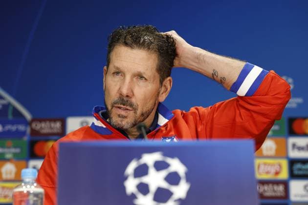 EINDHOVEN - Club Atletico de Madrid coach Diego Simeone during a press conference, PK, Pressekonferenz before the UEFA Champions League match between PSV Eindhoven and AtlÃ tico Madrid at the Phillips Stadium on December 8, 2025, in Eindhoven, Netherlands. ANP MAURICE VAN STEEN xVIxANPxSportx xxANPxIVx 544307183 originalFilename: 544307183.jpg