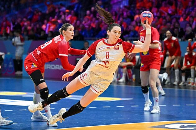2025.12.08 Rotterdam pilka reczna kobiet Mistrzostwa Swiata Polska - Austria N z Monika Kobylinska Foto Lukasz Laskowski PressFocus 2025.12.08 Rotterdam IHF WomenÕs Handball World Championship, WM, Weltmeisterschaft Poland vs Austria Monika Kobylinska Credit: Lukasz Laskowski PressFocus NEWSPIX.PL --- newspix.pl 