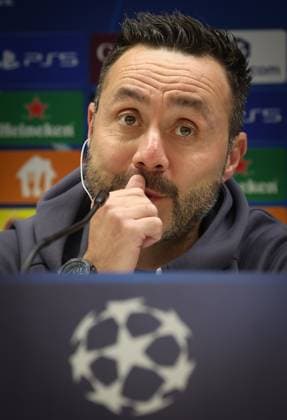 Marseille s head coach Roberto De Zerbi pictured during a press conference, PK, Pressekonferenz of French soccer team Olympique de Marseille in Anderlecht, Brussels, on Monday 08 December 2025. The team is preparing for tomorrow s match against Belgian Royale Union Saint-Gilloise, on the sixth day of the League phase of the UEFA Champions League tournament. VIRGINIExLEFOUR  x147455025x