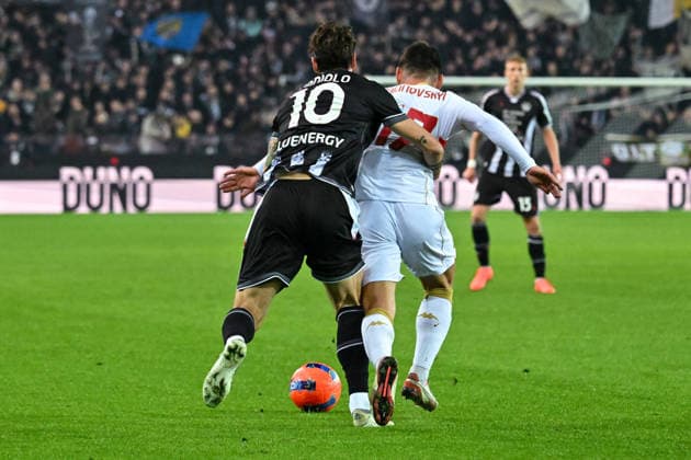 December 8, 2025, Udine: Udinese s Nicolo Zaniolo in action during the Italian soccer Serie A match between Udinese FC vs Genoa Cricket and Football Club on at the Bluenergy Stadium Stadio Friuli in Udine, Italy, 08 December 2025. ANSA Soccer: Serie A; Udinese Vs Genoa  - ZUMAa110 20251208_zaf_a110_036 Copyright: xAlessioxMarinix