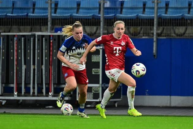 Soccer I Women I Season 2025 2026 I Bundesliga I 12 Matchday I Hamburger SV 1 FC Köln I 08 12 2025 Svea Stoldt 8, Hamburger SV Pauline Marie Bremer 11, 1 FC Köln Hamburg Volkspark, Volksparkstadion, Stadion, Volkspark Stadion Hamburg Germany Copyright: xLobeca FelixxSchlikisx