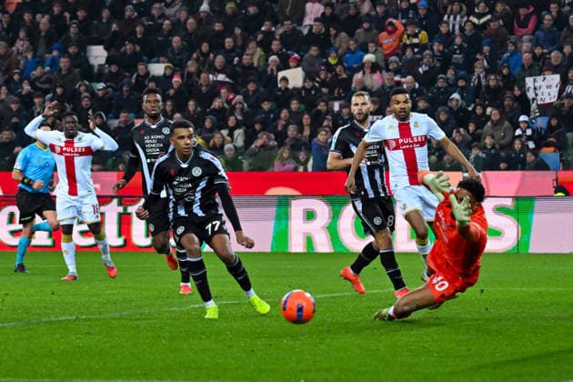 Genoa s Brooke Norton-Cuffy scores a goal during Udinese Calcio vs Genoa CFC, Italian soccer Serie A match in Udine, Italy, December 08 2025  Copyright: xAlessioxMarini IPAxSportx xipa-agency.netx xx IPA_68924862 IPA_Agency_IPA68924862