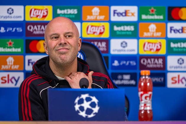 Football - UEFA Champions League - League Phase - MD6 - Internazionale Milano v Liverpool FC - MD-1 MILAN, ITALY - Monday, December 8, 2025: Liverpool s head coach Arne Slot during a press conference, PK, Pressekonferenz at the Stadio San Siro ahead of the UEFA Champions League match between Internazionale Milano and Liverpool FC. (Photo by David Rawcliffe Propaganda) MILAN Stadio San Siro LOMBARDY ITALY  Copyright: xDavidxRawcliffex P2025-12-08-Inter_Liverpool_MD-1_Press_Conf-6