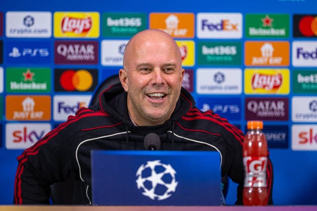 Football - UEFA Champions League - League Phase - MD6 - Internazionale Milano v Liverpool FC - MD-1 MILAN, ITALY - Monday, December 8, 2025: Liverpool s head coach Arne Slot during a press conference, PK, Pressekonferenz at the Stadio San Siro ahead of the UEFA Champions League match between Internazionale Milano and Liverpool FC. (Photo by David Rawcliffe Propaganda) MILAN Stadio San Siro LOMBARDY ITALY  Copyright: xDavidxRawcliffex P2025-12-08-Inter_Liverpool_MD-1_Press_Conf-8