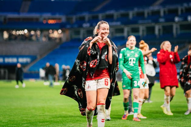 Google Pixel Womens Bundesliga Hamburger SV vs 1 FC Köln, 08 12 2025 Sandra Maria Jessen 1 FC Köln, 6 happy after the match Football, Google Pixel Womens Bundesliga, 12 Matchday Hamburger SV vs 1 FC Köln on 08 12 2025 at Volksparkstadion, Hamburg DFB REGULATIONS PROHIBIT ANY USE OF PHOTOGRAPHS AS IMAGE SEQUENCES AND OR QUASI VIDEO Copyright: xBEAUTIFULxSPORTS Tonhäuserx