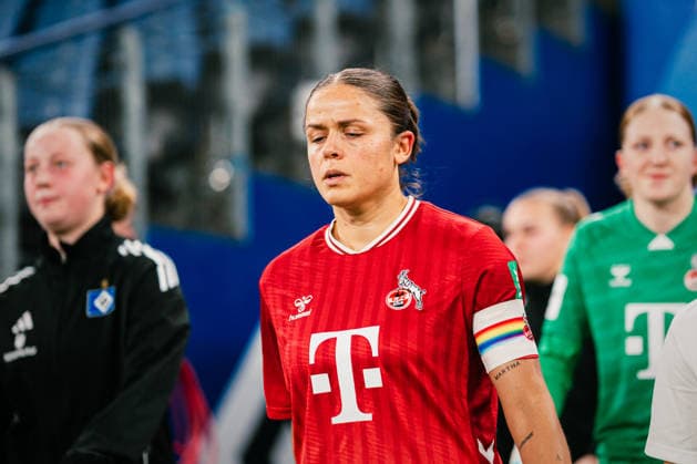 Google Pixel Womens Bundesliga Hamburger SV vs 1 FC Köln, 08 12 2025 Laura Feiersinger 1 FC Köln, 27 Soccer, Google Pixel Womens Bundesliga, 12 Matchday Hamburger SV vs 1 FC Köln on 08 12 2025 at Volksparkstadion, Hamburg DFB REGULATIONS PROHIBIT ANY USE OF PHOTOGRAPHS AS IMAGE SEQUENCES AND OR QUASI VIDEO Copyright: xBEAUTIFULxSPORTS Tonhäuserx