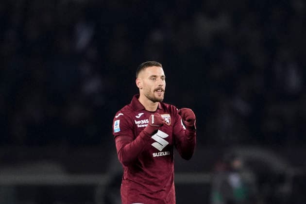 Torino™s Nikola Vlasic celebrates after scoring the 1-0 goal for his team during the Serie A soccer match between Torino Fc and Milan at the Stadio Olimpico Grande Torino in Turin, north west Italy - Dicember 8, 2025. - Soccer  Copyright: xFabioxFerrari LaPressex