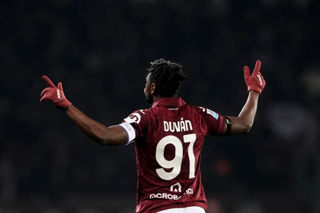 Torino™s Duvan Zapata celebrates after scoring the 2-0 goal for his team during the Serie A soccer match between Torino Fc and Milan at the Stadio Olimpico Grande Torino in Turin, north west Italy - Dicember 8, 2025. - Soccer  Copyright: xFabioxFerrari LaPressex