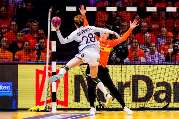 Lucie Granier of France throw the ball and goalkeeper Yara ten Holte of the Netherlands Netherlands v France, 27th IHF Women s Handball World Championship, WM, Weltmeisterschaft - Main Round, Netherlands v France, Ahoy, December 8, 2025, Rotterdam, Netherlands.