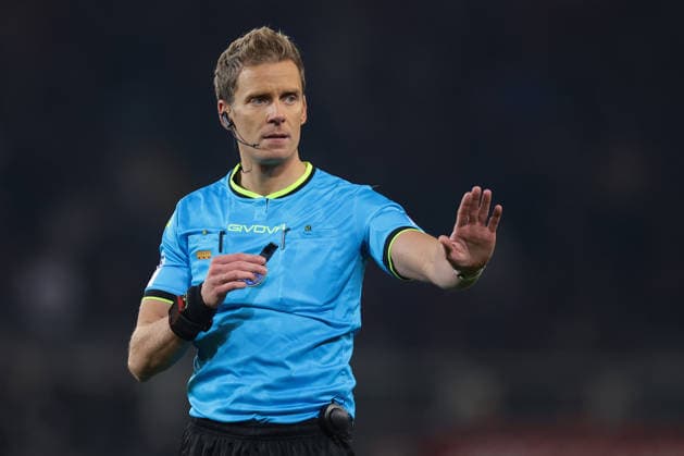 Turin, Italy, 8th December 2025. The Referee Daniele Chiffi reacts during the Torino vs AC Milan Serie A match at Stadio Grande Torino, Turin. Picture credit should read: Jonathan Moscrop Sportimage EDITORIAL USE ONLY. No use with unauthorised audio, video, data, fixture lists, club league logos or live services. Online in-match use limited to 120 images, no video emulation. No use in betting, games or single club league player publications. SPI_077_JM_TORO_MILAN SPI-4323-0077