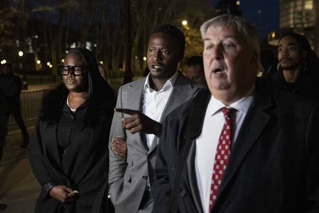 NBA, Basketball Herren, USA Gambling Bust suspect Terry Rozier leaves Brooklyn Federal Court NBA Gambling Bust suspect Terry Rozier leaves Brooklyn Federal Court NEW YORK, UNITED STATES - DECEMBER 8: Miami Heats Terry Rozier leaves Brooklyn federal court after a hearing during his visit to the borough on Monday at the Brooklyn Federal Courthouse in New York, United States, on December 8, 2025. Mostafa Bassim Anadolu New York United States. Editorial use only. Please get in touch for any other usage.  Copyright: x2025xAnadoluxMostafaxBassimx New York United States. Editorial use only. Please get in touch for any other usage.  Copyright: xIMAGO AnadoluxAgencyxIMAGO MostafaxBassimx