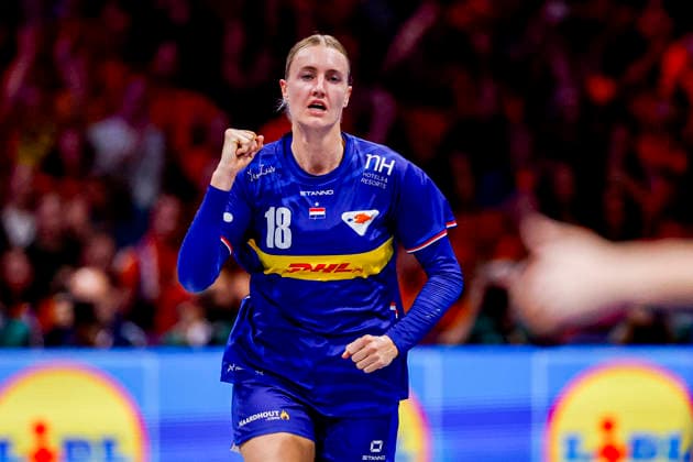 27th IHF Women s Handball World Championship, WM, Weltmeisterschaft - Netherlands vs France, Netherlands Kelly Dulfer of the Netherlands celebrates during the 27th IHF Women s Handball World Championship match between Netherlands and France at the Ahoy in Rotterdam, Netherlands, December 08, 2025. Rotterdam Netherlands  Copyright: xMatrixxImagesx xMarcelxterxBalsx