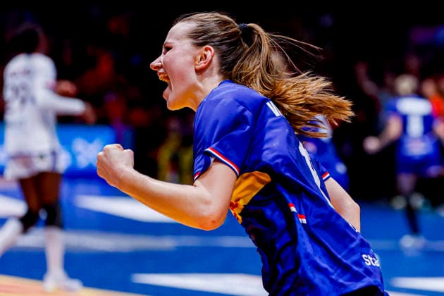 27th IHF Women s Handball World Championship, WM, Weltmeisterschaft - Netherlands vs France, Netherlands Bo van Wetering of the Netherlands celebrates during the 27th IHF Women s Handball World Championship match between Netherlands and France at the Ahoy in Rotterdam, Netherlands, December 08, 2025. Rotterdam Netherlands  Copyright: xMatrixxImagesx xMarcelxterxBalsx
