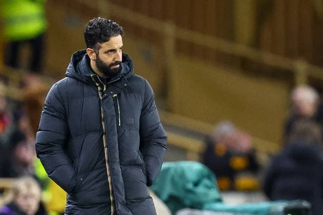 Wolverhampton Wanderers v Manchester United, ManU - Premier League Ruben Amorim, manager of Manchester United, paces ahead of kick-off during the Premier League match between Wolverhampton Wanderers and Manchester United at Molineux in Wolverhampton, England, on December 8, 2025. Wolverhampton West Midlands United Kingdom  Copyright: xMIxNewsx originalFilename:fletcher-wolverha251208_np6oF.jpg