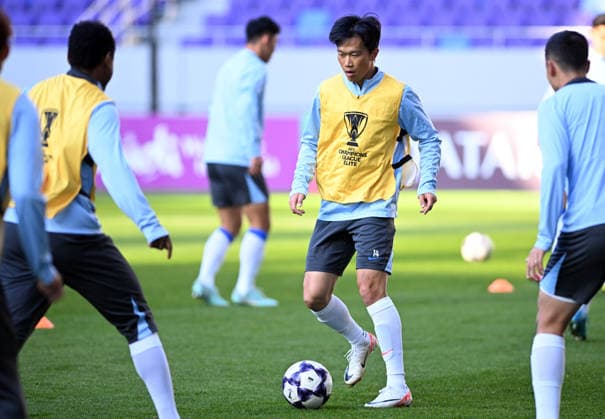 HIROSHIMA, JAPAN - DECEMBER 09: Xie Pengfei of Shanghai Shenhua attends a training session ahead of the 2025 26 AFC Champions League Elite 6th round match between Shanghai Shenhua and Sanfrecce Hiroshima on December 9, 2025 in Hiroshima, Japan.  Copyright: xZhangxHaohaox 111608715937