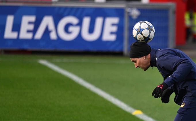 0912 2025, xophax, Football , UEFA Champions League , 2025 2026 , Bayer Leverkusen , Training before the match against Newcastle United Coach Kasper Hjulmand Bayer 04 Leverkusen Leverkusen
