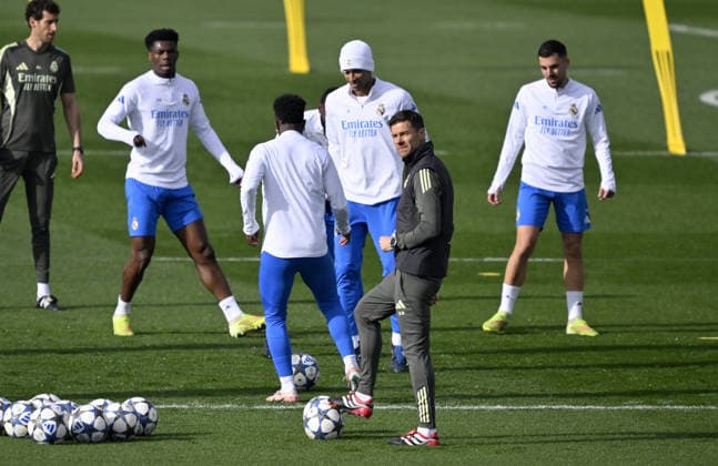 Training session ahead of Real Madrid v Manchester City - UEFA Champions League MADRID, SPAIN - DECEMBER 9: Head coach Xabi Alonso leads his team s training session ahead of UEFA Champions League week 6 football match against Manchester City at Valdebebas training grounds in Madrid, Spain on December 9, 2025. Burak Akbulut Anadolu Madrid Spain. Editorial use only. Please get in touch for any other usage.  Copyright: x2025xAnadoluxBurakxAkbulutx