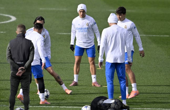 Training session ahead of Real Madrid v Manchester City - UEFA Champions League MADRID, SPAIN - DECEMBER 9: Arda Guler (C) of Real Madrid attends the training session ahead of UEFA Champions League week 6 football match against Manchester City at Valdebebas training grounds in Madrid, Spain on December 9, 2025. Burak Akbulut Anadolu Madrid Spain. Editorial use only. Please get in touch for any other usage.  Copyright: x2025xAnadoluxBurakxAkbulutx
