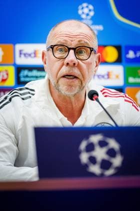 BAKU , 09-12-2025 , Tofiq Bahramov Stadion , Season 2025 2026 , UEFA Champions League football , Pressconference Ajax in Baku prior to the match between Qarabag FK and Ajax , picture shows Ajax interim trainer coach Fred Grim Pressconference Ajax in Baku  x200075055x Copyright: