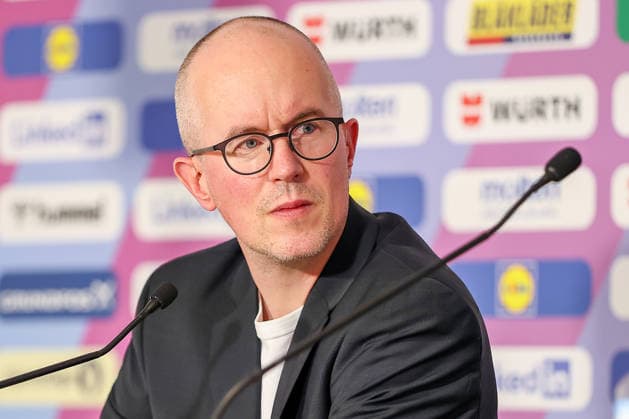 09 12 2025, Handball World Championship Women, quarter-finals, Germany Brazil, 27th IHF Women s Handball World Championship, Westfalenhalle Dortmund Tim Oliver Kalle at the press conference before the match North Rhine-Westphalia Germany