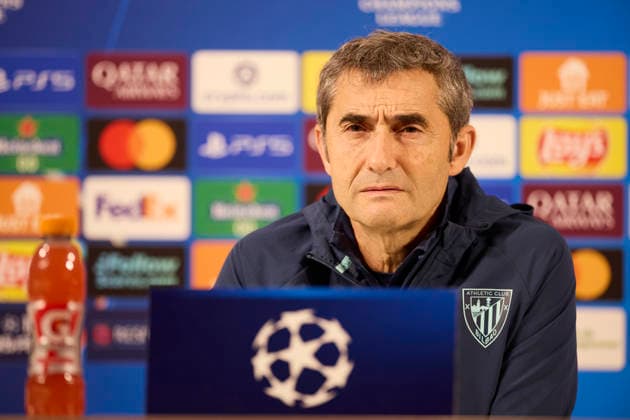Athletic Club v Paris Saint-Germain FC - UEFA Champions League 2025-26 League Phase MD6 Ernesto Valverde head coach of Athletic Club looks on during the press conference, PK, Pressekonferenz prior to the UEFA Champions League 2025-26 League Phase MD6 match between Athletic Club and Paris Saint-Germain FC at San Mames on December 9, 2025, in Bilbao, Spain. Bilbao San Mames Basque Coountry Spain RL_ATHvPSG_CL_000021 Copyright: xRicardoxLarreinax