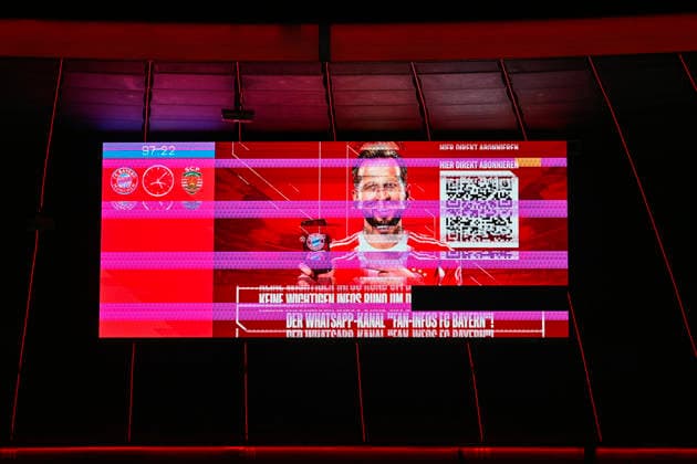 pre-match scoreboard DEFECT Harry Kane FC Bayern Muenchen FCB 09 FC Bayern Muenchen FCB vs Sporting Lisbon SCP Matchday 6 09 12 2025 DFL REGULATIONS PROHIBIT ANY USE OF PHOTOGRAPHS AS IMAGE SEQUENCES AND OR QUASI VIDEO FC Bayern Muenchen FCB vs Sporting Lisbon SCPn