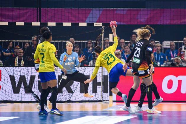 DORTMUND, GERMANY - 9 DECEMBER, 2025: Guarieiro Giulia - Women s Handball World Championship, WM, Weltmeisterschaft 2025 Germany vs Brazil at Westfallenhalle.  Copyright: xVitaliixKliuievx