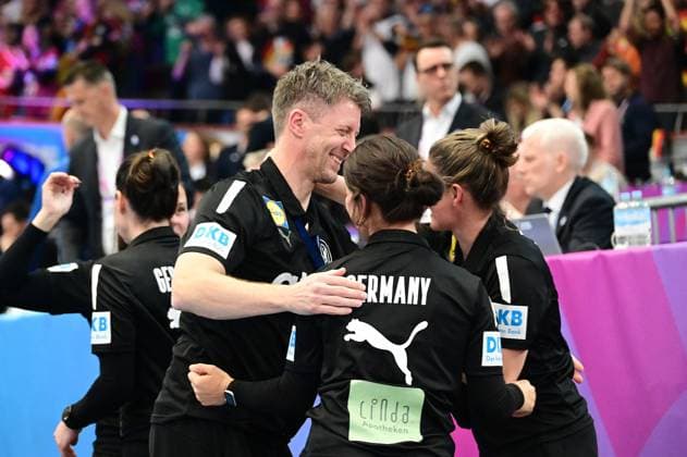 09 12 2025 xkhx Dormund, Westfallenhalle, international womens handball world championship quarter-final handball national team Germany vs. national team Brazil The German womens handball team won the semi-final and the cheers were correspondingly big