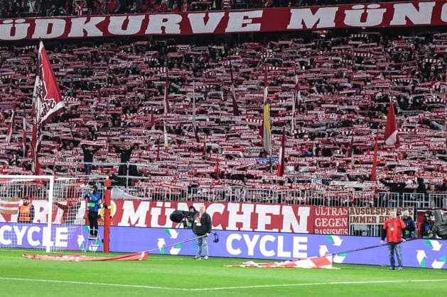 Sport, Football, UEFA Champions League Season 2025 2026 League Phase 6 Matchday FC Bayern Munich Sporting Clube de Portugal 09 12 2025, Allianz Arena Fans FC Bayern Munich Munich Allianz Arena Bayern Germany