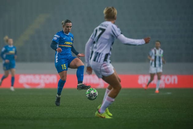 SOCCER - WCL, St.Poelten vs Juventus SANKT POELTEN,AUSTRIA,09.DEC.25 - SOCCER - UEFA Women s Champions League, SKN Sankt Poelten vs Juventus Turin FC. Image shows Leila Peneau (St.Poelten).  GEPAxpictures xManuelxBinder