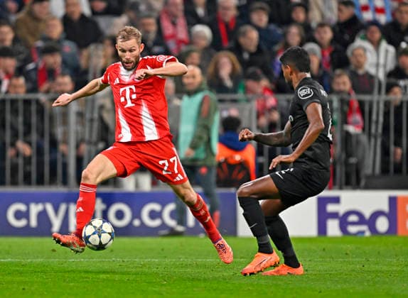 09 12 2025, Football UEFA Championsleague 2025 2026 Preliminary Round 6 Matchday, FC Bayern Munich Sporting Lisbon, in the Allianz Arena Munich Konrad Laimer FC Bayern Munich prevails, DFL and DFB regulations prohibit any use of photographs as image sequences and or quasi video