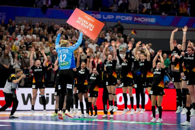 tha players of Germany celebrate after winning during the 27th IHF Women s Handball World Championship Quarter final match between Germany and Brazil at Westfalenhalle on December 9, 2025 in Dortmund, Germany Photo by Alex Gottschalk DeFodi Images