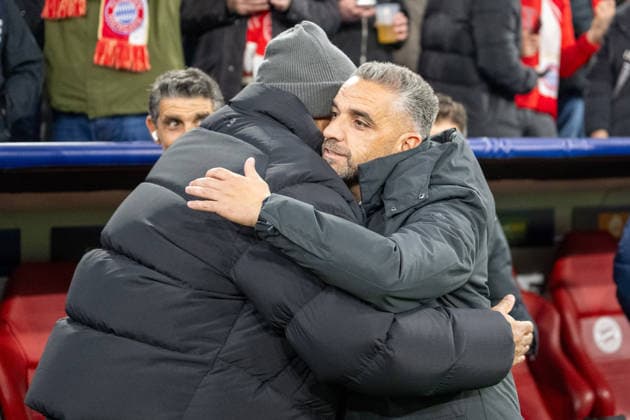 Head coach Vincent Kompany FC Bayern Muenchen and head coach Rui Borges Sporting Clube de Portugal greet each other, FC Bayern Muenchen vs Sporting Clube de Portugal, Football, UEFA Champions League, Matchday 6, 09 12 2025 DFB regulations prohibit any use of photographs as image sequences and or quasi video Muenchen Bayern Germany Copyright: xkolbert-press UlrichxGamelx
