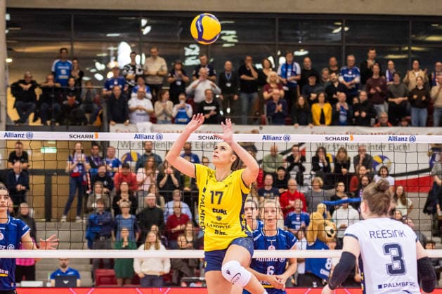 Vedrana Jaksetic SSC Palmberg Schwerin, 17 GER, Allianz MTV Stuttgart SSC Palmberg Schwerin, Volleyball Bundesliga, VBL, DVV Cup semi-finals, 2025 2026 season, 09 12 2025 GER, Allianz MTV Stuttgart SSC Palmberg Schwerin, Volleyball Bundesliga, VBL, DVV Cup semi-finals, 2025 2026 season, 09 12 2025 Stuttgart Copyright: xSandyxDinkelackerx EP_SDR