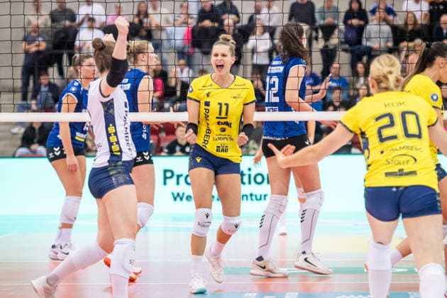 Annegret Hoelzig SSC Palmberg Schwerin, 11 , middle cheers, joy, jubilation GER, Allianz MTV Stuttgart SSC Palmberg Schwerin, Volleyball Bundesliga, VBL, DVV Cup semi-finals, 2025 2026 season, 09 12 2025 GER, Allianz MTV Stuttgart SSC Palmberg Schwerin, Volleyball Bundesliga, VBL, DVV Cup semi-finals, 2025 2026 season, 09 12 2025 Stuttgart Copyright: xSandyxDinkelackerx EP_SDR