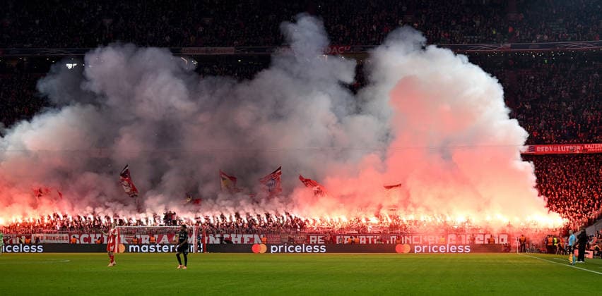 FOOTBALL CHAMPIONS LEAGUE SEASON 2025 2026 Preliminary Round 6 Matchday 09 12 2025 FC Bayern Muenchen Sporting Lisbon The FC Bayern Muenchen fans, Ultras in the Suedkurve end a firework display with pyro, the Allianz Arena is filled with fog and smoke, fireworks are burning