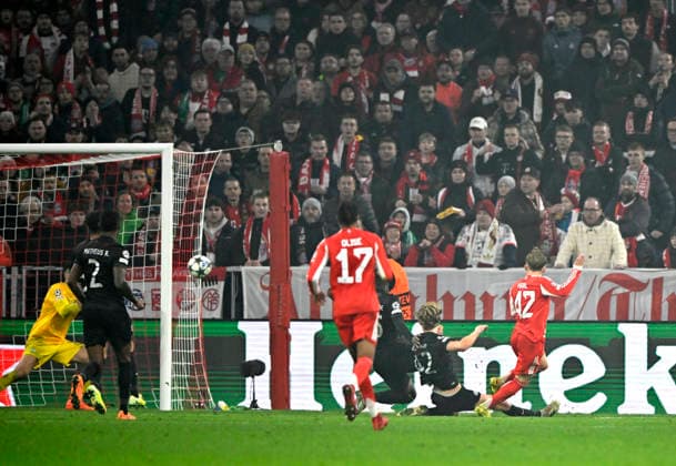 GOAL for 2 1 Lennart Karl Bayern Muenchen FCB 42 Goal kick Action Goal chance FC Bayern Muenchen FCB vs Sporting Lisbon SCP Matchday 6 09 12 2025 DFL REGULATIONS PROHIBIT ANY USE OF PHOTOGRAPHS AS IMAGE SEQUENCES AND OR QUASI VIDEO FC Bayern Muenchen FCB vs Sporting Lisbon SCPn