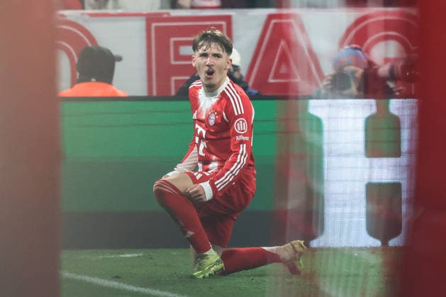 Sport, Football, UEFA Champions League Season 2025 2026 League Phase 6 Matchday FC Bayern Munich Sporting Clube de Portugal 09 12 2025, Allianz Arena Lennart Karl FC Bayern Munich, 42 celebrates after his goal for 2 1 Munich Allianz Arena Bayern Germany