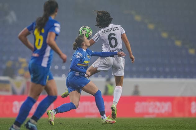 SOCCER - WCL, St.Poelten vs Juventus SANKT POELTEN,AUSTRIA,09.DEC.25 - SOCCER - UEFA Women s Champions League, SKN Sankt Poelten vs Juventus Turin FC. Image shows Eva Schatzer (Juventus).  GEPAxpictures xManuelxBinder
