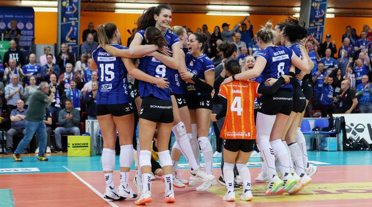 BAU 09 12 2025 Stuttgart Volleyball Allianz MTV Stuttgart vs SSC Palmberg Schwerin, Stuttgart celebrates victory and entry into the final