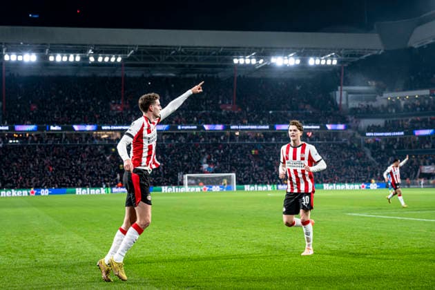 PSV Eindhoven midfielder Guus Til celebrating the goal 1 0, during the match PSV Eindhoven vs Atletico de Madrid at the Philips stadium for the Champions League phase Matchday 6 season 2025 2026 in EINDHOVEN, Netherlands on 9 December 2025, photo by Stefan Koops EYE4images DeFodi Images
