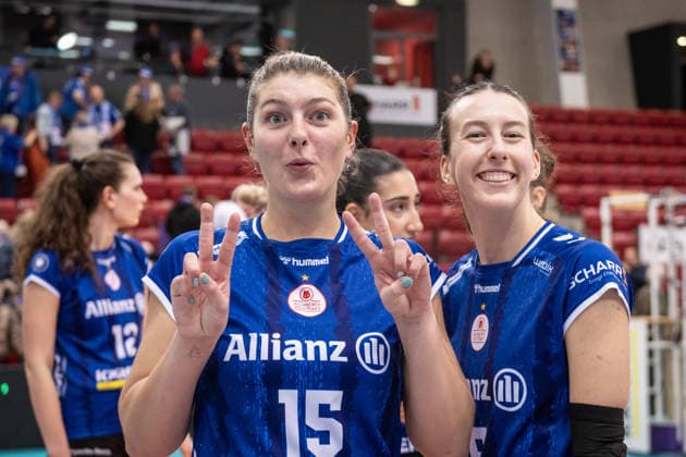 Melani Shaffmaster Allianz MTV Stuttgart, 15 with Lydia Grote Allianz MTV Stuttgart, 05 joy, jubilation after reaching the final GER, Allianz MTV Stuttgart SSC Palmberg Schwerin, Volleyball Bundesliga, VBL, DVV Cup semi-finals, 2025 2026 season, 09 12 2025 GER, Allianz MTV Stuttgart SSC Palmberg Schwerin, Volleyball Bundesliga, VBL, DVV Cup semi-finals, 2025 2026 season, 09 12 2025 Stuttgart Copyright: xSandyxDinkelackerx EP_SDR
