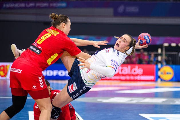 DORTMUND, GERMANY - 9 DECEMBER, 2025: Deila Thale Rushfeldt, Andrijana Tatar, Djurdjina Jaukovic - Women s Handball World Championship, WM, Weltmeisterschaft 2025 Norway vs Montenegro at Westfallenhalle.  Copyright: xVitaliixKliuievx
