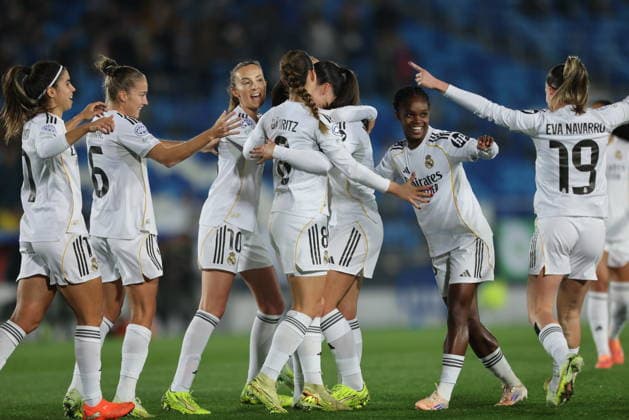 ESP, Madrid, Real Madrid vs VfL Wolfsburg, Womens Champions League, Football, UEFA, Season 2025 2026, Alfredo di Stefano, 5 Matchday in picture Maria MÃ ndez Real Madrid 14 , Goal, joy, jubilation and emotion Gol, alegria, jubilo y emocion Goal for 1 0 against Wolfsburg DFB DFL REGULATIONS PROHIBIT ANY USE OF PHOTOGRAPHS AS IMAGE SEQUENCES AND OR QUASI VIDEO, 09 12 2025 Copyright: HMBxMedia HendrikxHamelau